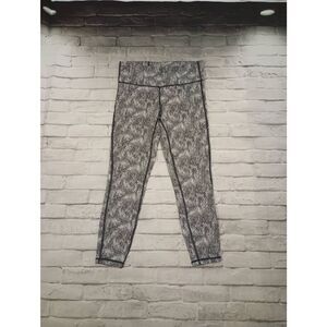 Black & white leggings